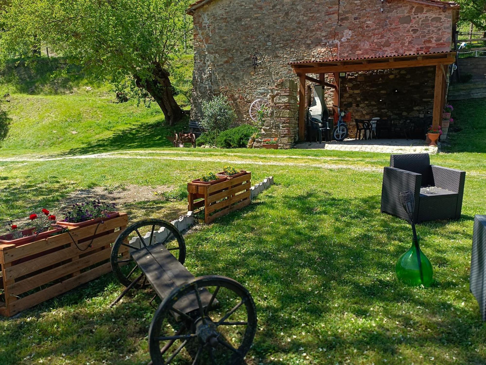 Locanda Di Alberi Borgo San Lorenzo Exterior photo