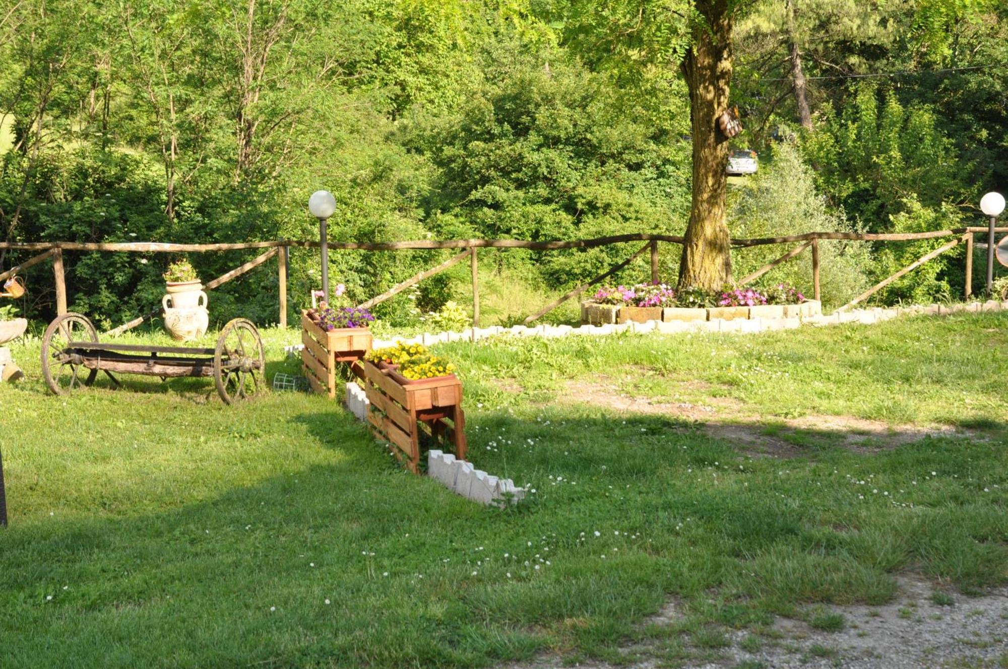 Locanda Di Alberi Borgo San Lorenzo Exterior photo